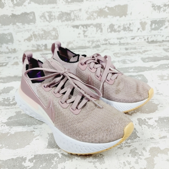 Nike React Infinity Run Flyknit Womens Pink Running Athleisure Sneakers O216 - Picture 4 of 11